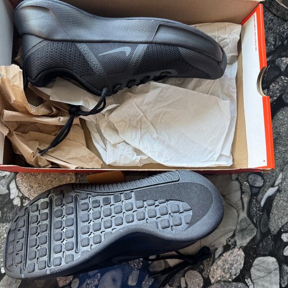 Nike Men's MC Trainer 3 - Picture 3 of 6